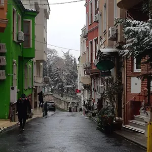https://hotel-miklagord.istanbul-turkeyhotels.com
