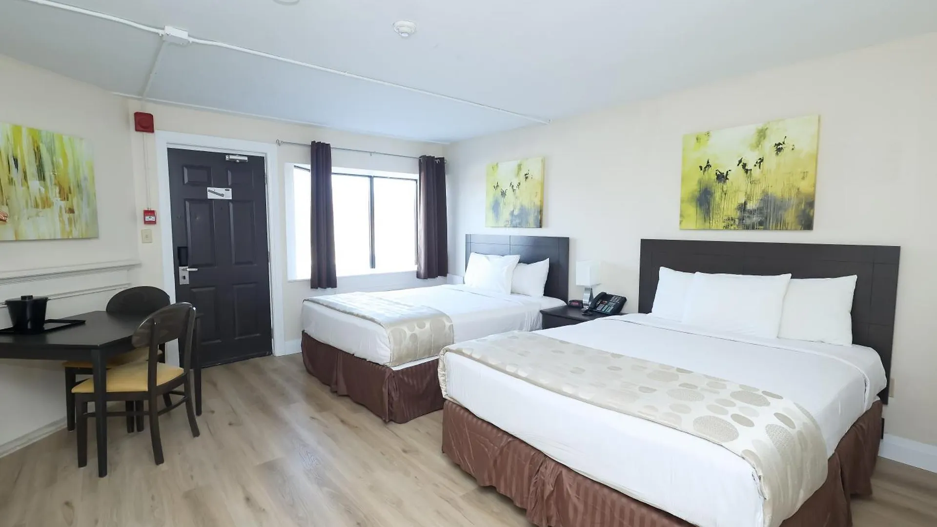 מפלי הניאגרה River Rapids Inn מלון מפלי הניאגרה