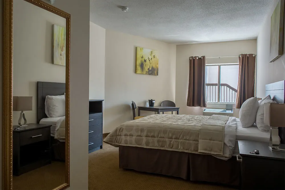 מפלי הניאגרה River Rapids Inn קנדה